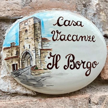 Casa Vacanze Il Borgo Γκούμπιο Εξωτερικό φωτογραφία