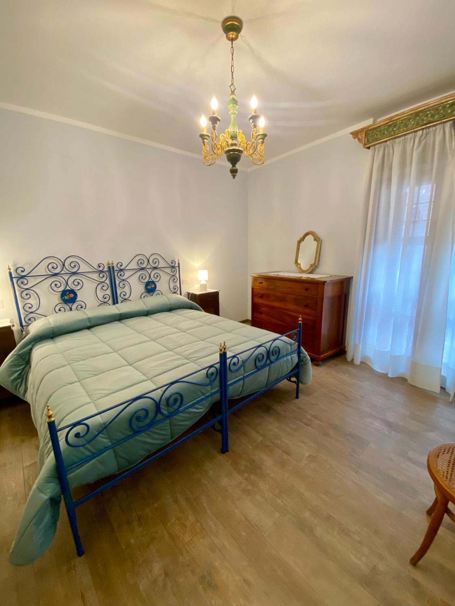 Casa Vacanze Il Borgo Γκούμπιο Εξωτερικό φωτογραφία